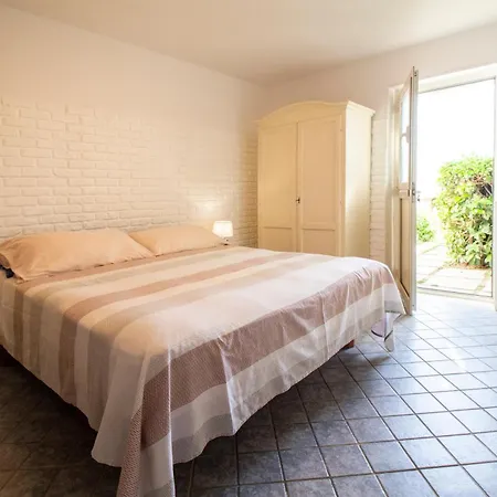 La Casa Del Sole - Beachfront -