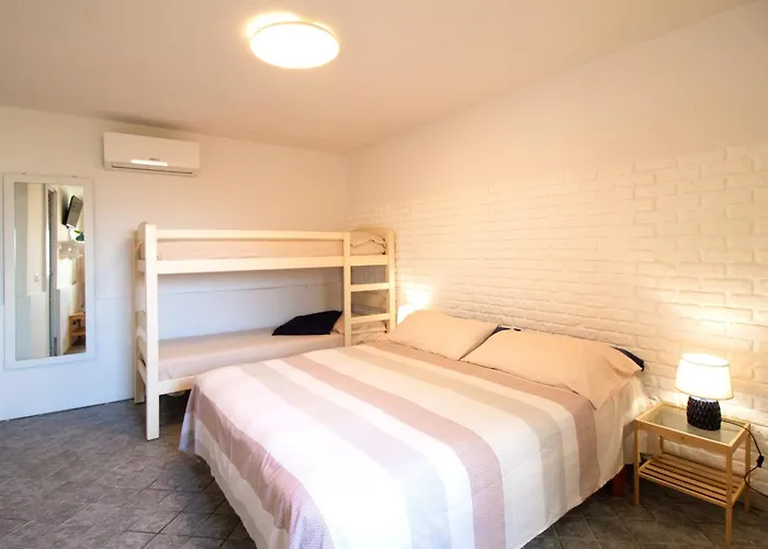 La Casa Del Sole - Beachfront - Bed and Breakfast