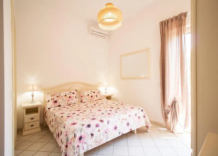 La Casa Del Sole - Beachfront - Άντζιο