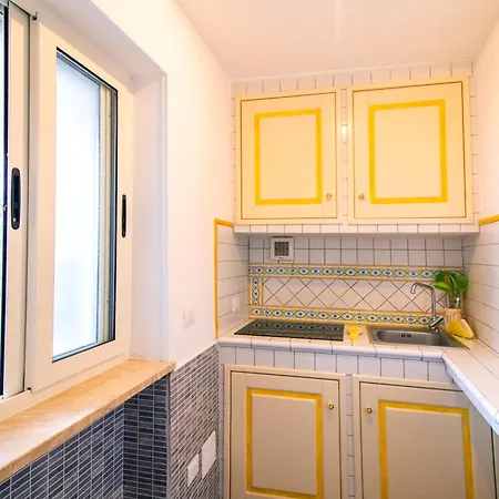 Bed & Breakfast La Casa Del Sole - Beachfront - 4*