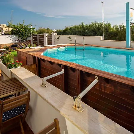 La Casa Del Sole - Beachfront - Bed & Breakfast