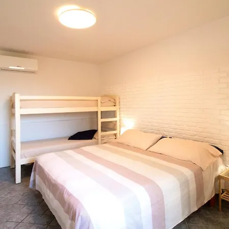 La Casa Del Sole - Beachfront - Bed & Breakfast