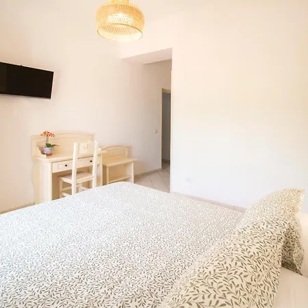 La Casa Del Sole - Beachfront -