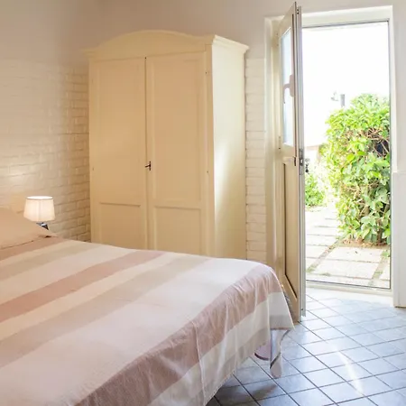 Bed & Breakfast La Casa Del Sole - Beachfront -