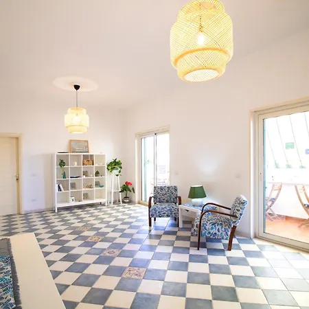 La Casa Del Sole - Beachfront - 4* Anzio