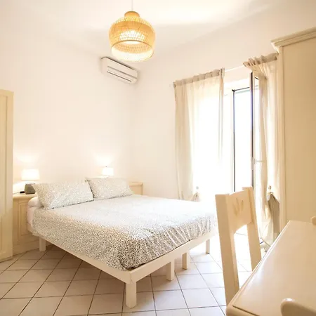 La Casa Del Sole - Beachfront - Bed & Breakfast Anzio