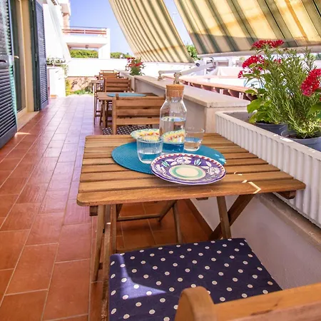 La Casa Del Sole - Beachfront - Bed & Breakfast