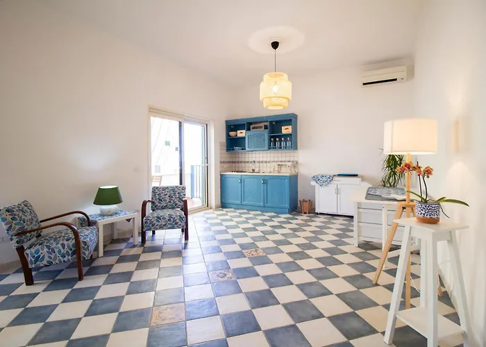 La Casa Del Sole - Beachfront - Отель типа 